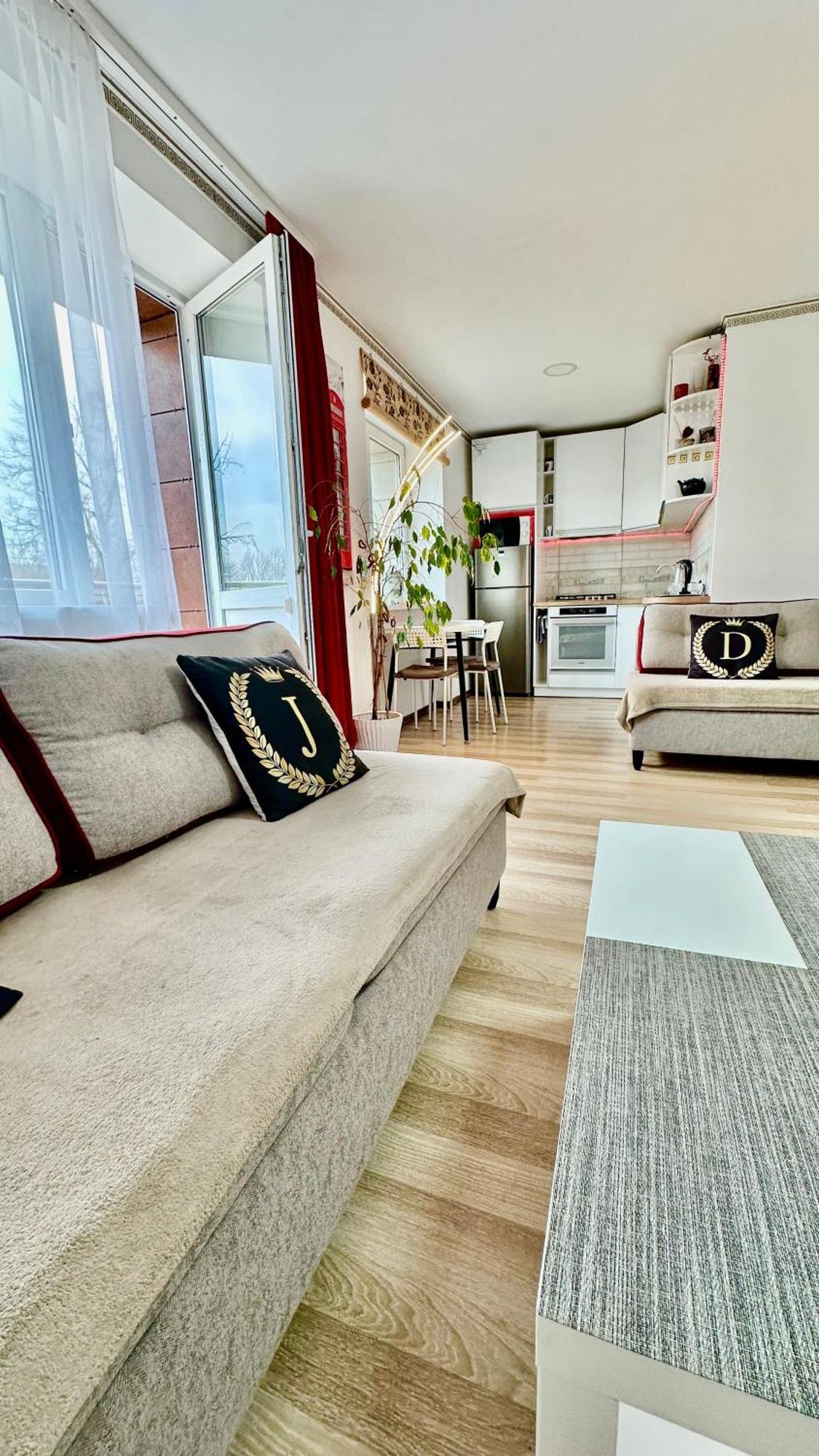 Neriesapartment No.2 Bedrooms Modern Suite In Centrum 팔랑가 외부 사진