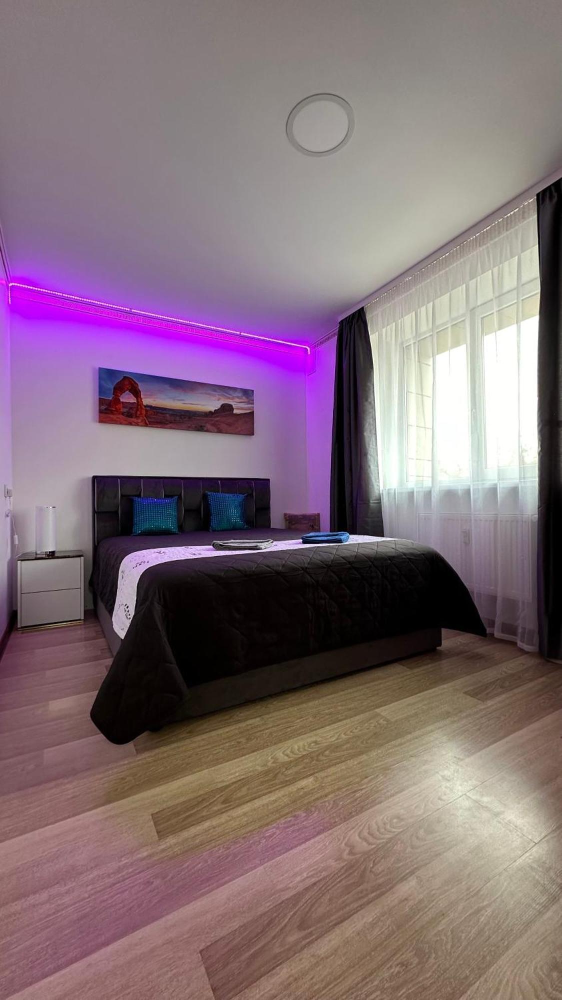 Neriesapartment No.2 Bedrooms Modern Suite In Centrum 팔랑가 외부 사진