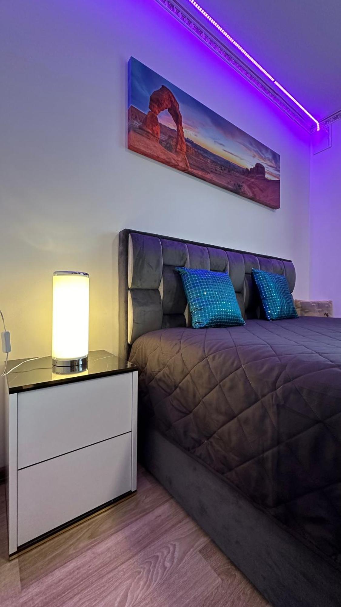 Neriesapartment No.2 Bedrooms Modern Suite In Centrum 팔랑가 외부 사진