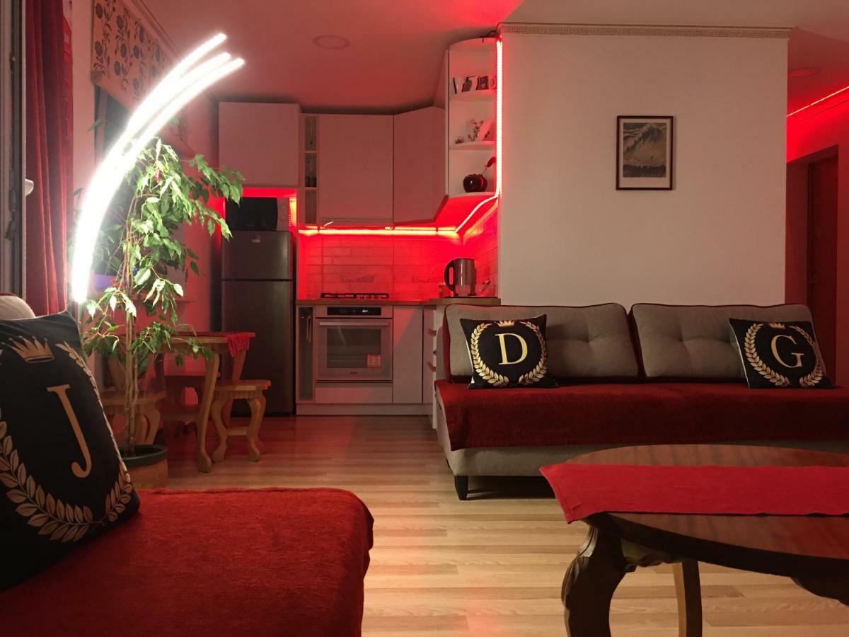 Neriesapartment No.2 Bedrooms Modern Suite In Centrum 팔랑가 외부 사진