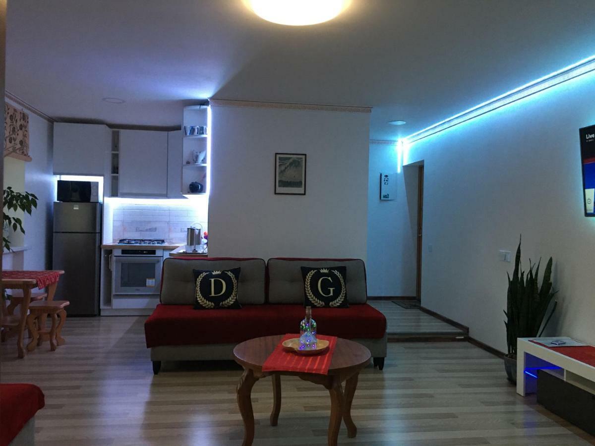 Neriesapartment No.2 Bedrooms Modern Suite In Centrum 팔랑가 외부 사진